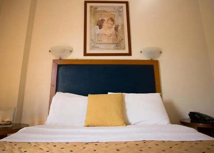 Adams Hotel